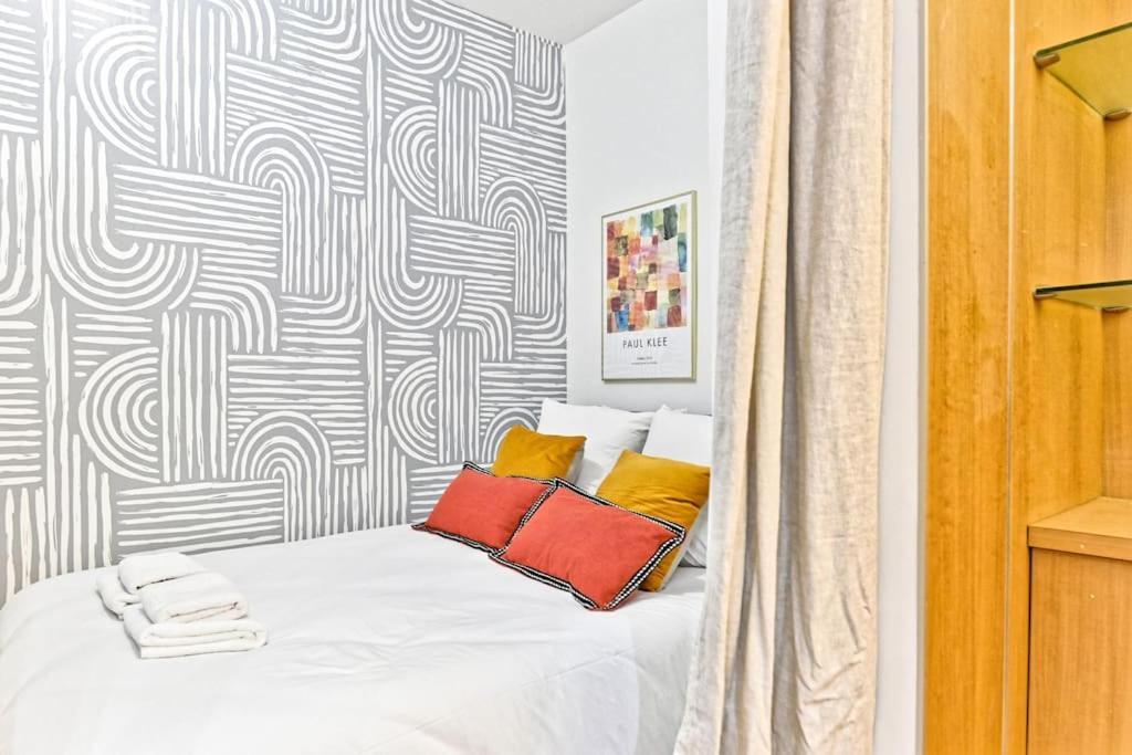 Appartement Central Proche Atelier Des Lumieres Париж Екстериор снимка